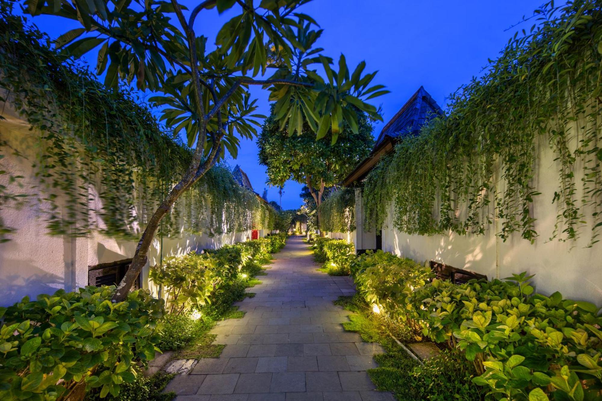 Resor Club &