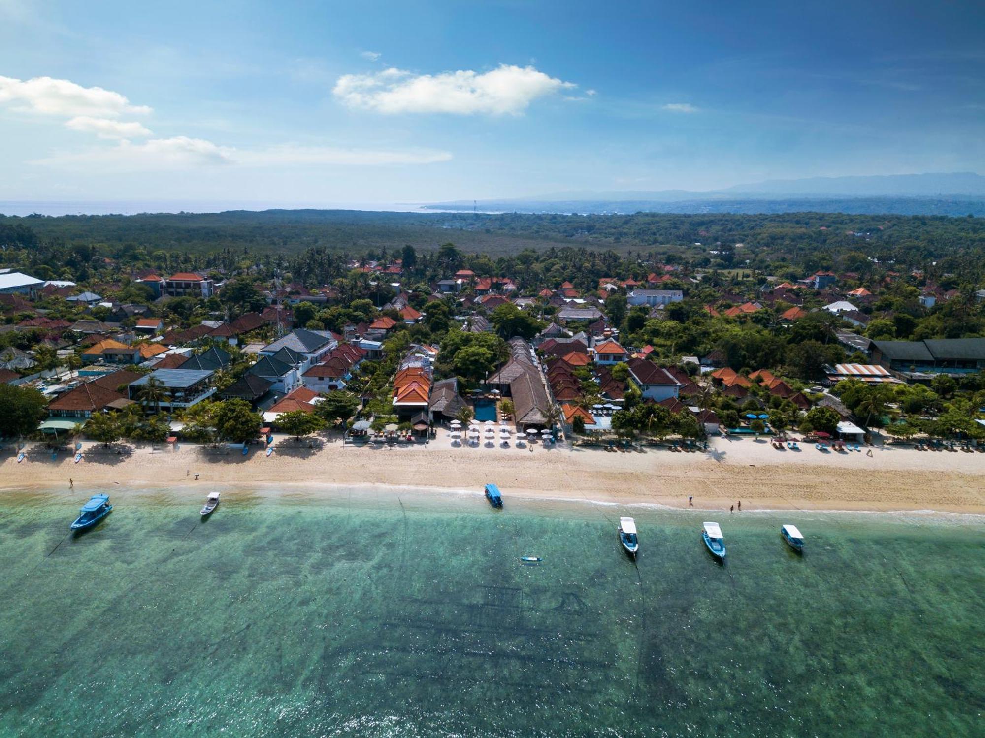 Club & Lembongan